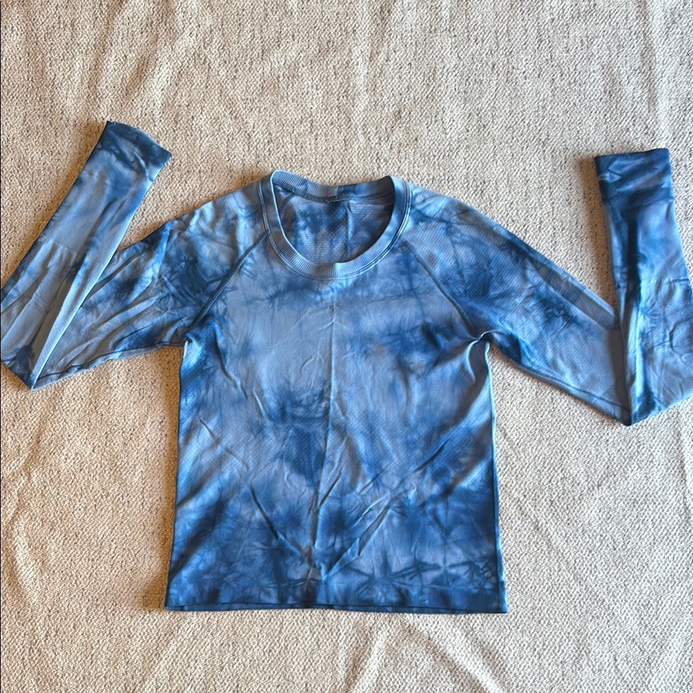 Lululemon Swiftly Tech Blue Tie-Dye Long Sleeve Shirt Size 4